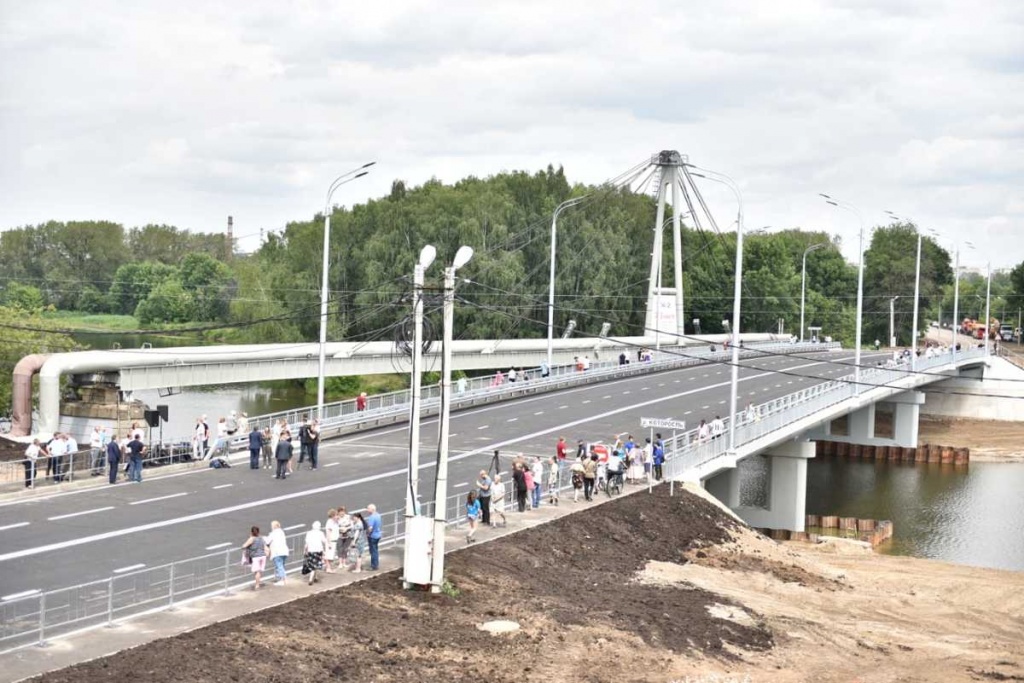 Комсомольский мост (1).jpg