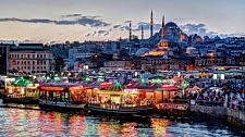 Чему можно поучиться у Стамбула? Разумному отношению к малому бизнесу и умению "держать удар"