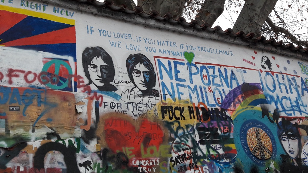 Стена Леннона (3).jpg